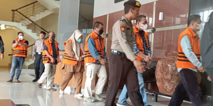 Terjerat OTT Kepala Dinas PUPR dan Anggota DPRD OKU Lebaran di Balik Jeruji Besi