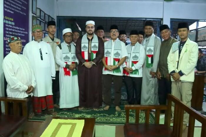 Bupati Lampung Utara Menyambut Ulama Palestina, Syaikh Muhammad Rajab Abu Anin, Dalam Kajian Ramadhan