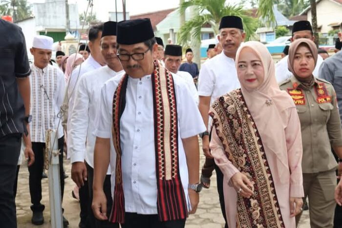 Safari Ramadan Bupati Lampung Utara di Masjid Istiqomah, Desa Sawojajar
