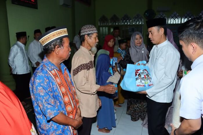 Wakil Bupati dan Wakil TP-PKK Lampura Safari Ramadhan di Kecamatan Sungkai Utara