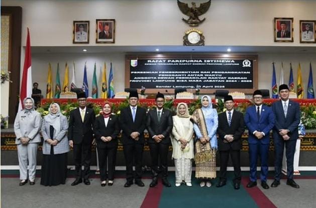 DPRD Provinsi Lampung Melantik Dua Anggota Legislatif Baru Melalui Mekanisme (PAW)