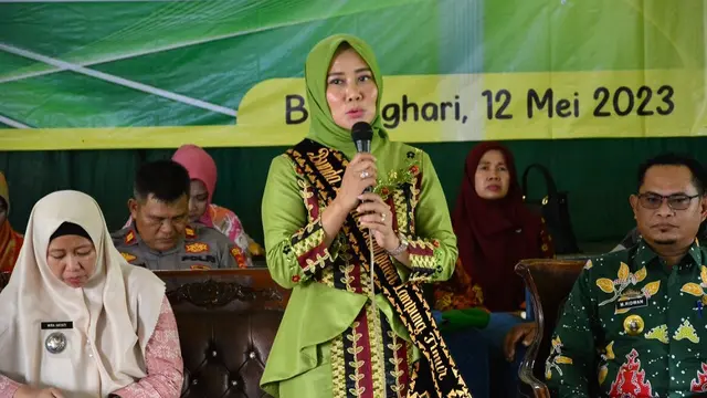 Istri Mantan Bupati Lampung Timur, Yus Bariah Diberhentikan Dari Anggota DPRD Lampung