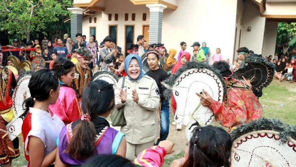 Elly Wahyuni Sek. Komisi V DPRD Lampung Apresiasi Pemprov Tambah 700 SPPG  Untuk Cegah Stunting Lewat MBG