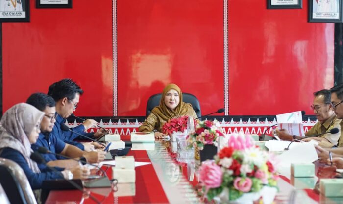 Walikota Hj. Eva Dwiana Audiensi Dengan BPS 