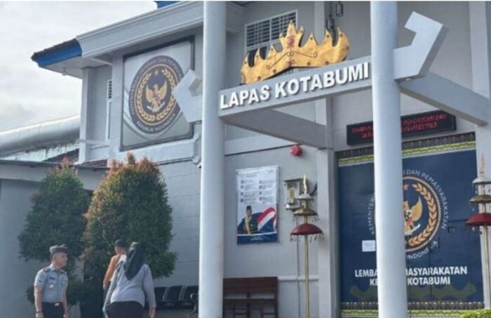 Oknum Wakil Kalapas Kelas II A Kota Bumi Lampung Utara Diduga Lakukan Pungli dan menyewakan Handphone kepada Warga Binaan