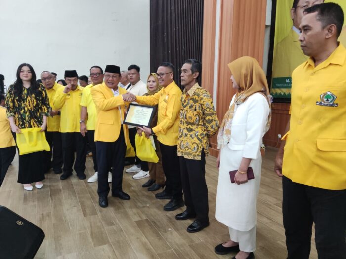 Golkar Lampung Beri Penghargaan kepada 15 Tokoh Pendiri