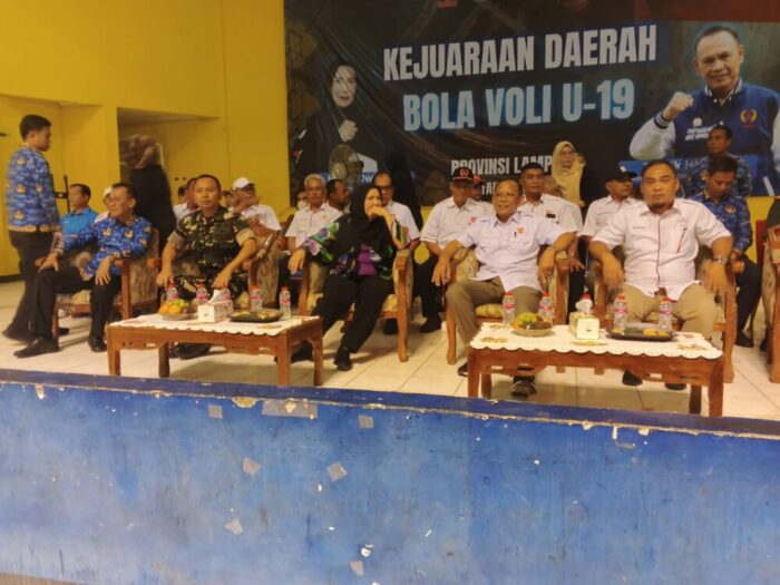 Wali Kota Bandar Lampung Eva Dwiana Buka Kejuaraan Bola Voli U-19 di GOR Sumpah Pemuda Way Halim