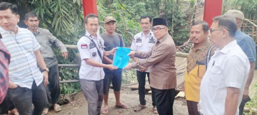 Jembatan Jati Agung Putus Diduga Akibat Angkot Kelebihan Muatan, Anggota DPRD Lampung Tinjau Lokasi 