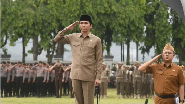 Jadi Pembina Upacara Forkopimda, Wakil Ketua Komisi I DPRD Lampung Tekankan Sinergi Antarlembaga 