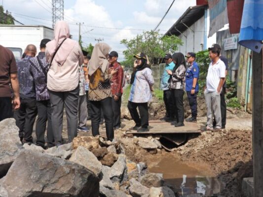 Pemkot Bandarlampung Muluskan Jalan HRM Mangubdibjoro dan Pasang Box Culvert